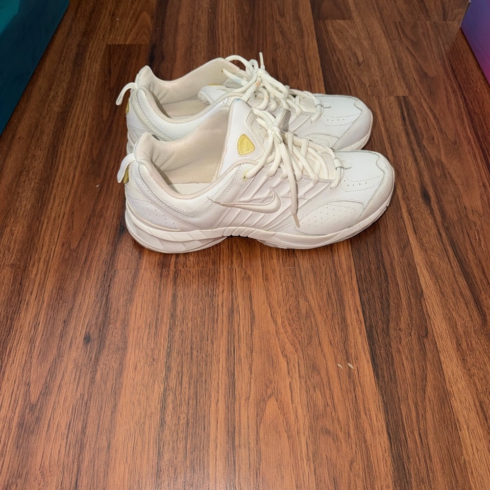 Nike Cream White Sneakers |
Women's Size 11
